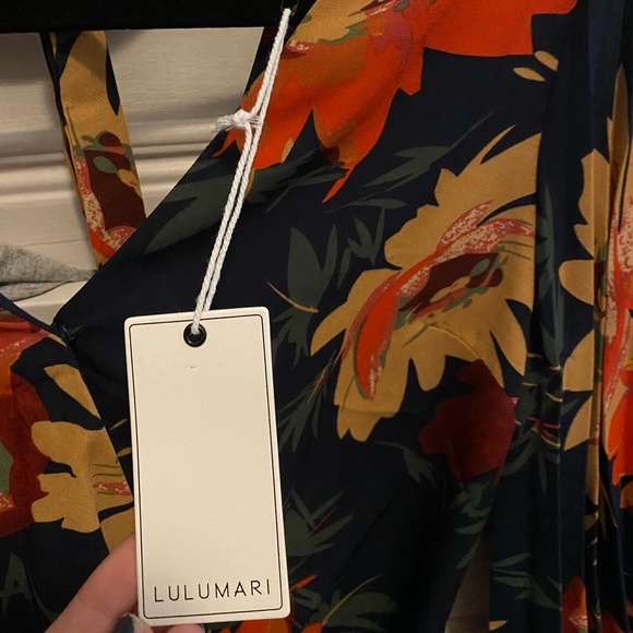 Floral Wrap Blouse (NWT!) - Picture 4 of 4